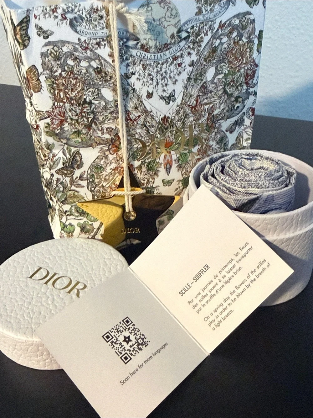 Dior Scarf Reversible scarf - brand new in box - never worn